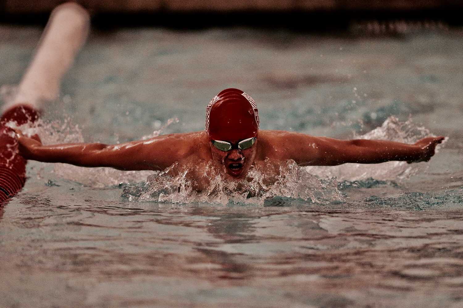 Aaron Chen '20 Varsity Swimmer