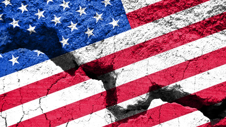A Nation Divided: US Political Divisiveness Through the Lens of the Mueller Report