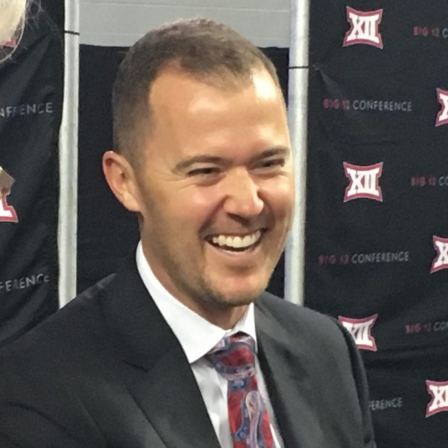 New+USC+coach+Lincoln+Riley+is+all+smiles+after+USC+bought+both+his+Oklahoma+houses+for+half+a+million+over+asking.