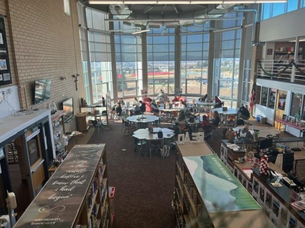 Navigation to Story: Library Hosts Activities During Finals Week